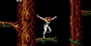 Strider Returns: Journey from Darkness Genesis Screenshot