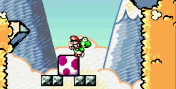 Super Mario World 2: Yoshi's Island SNES Screenshot